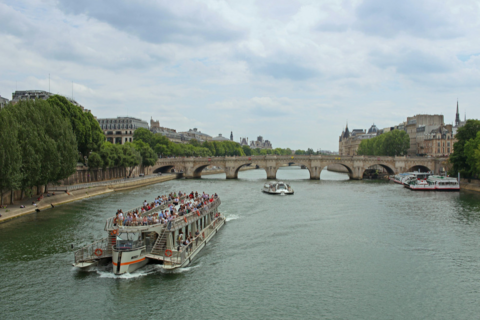 Từ dòng sông ô nhiễm thành điểm bơi hút khách ở Paris