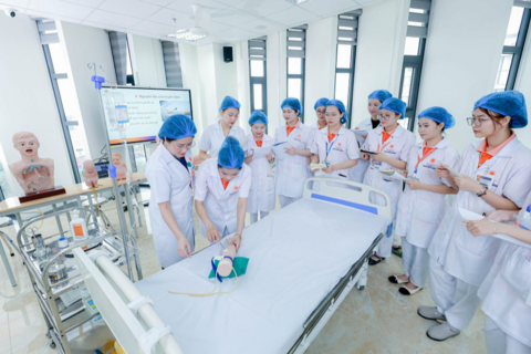 Sinh viên được học trước 40% chương trình thạc sĩ ngay từ bậc đại học