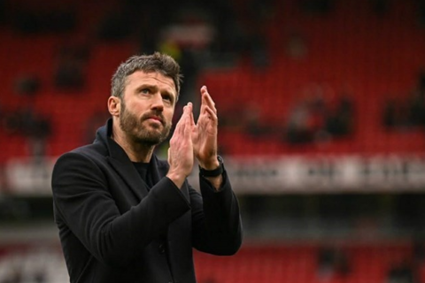 Michael Carrick mạnh tay thanh lọc đội hình Man United