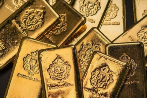 Vàng thế giới giữ quanh 4.345 USD khi dữ liệu việc làm Mỹ làm dịu kỳ vọng Fed tăng lãi suất