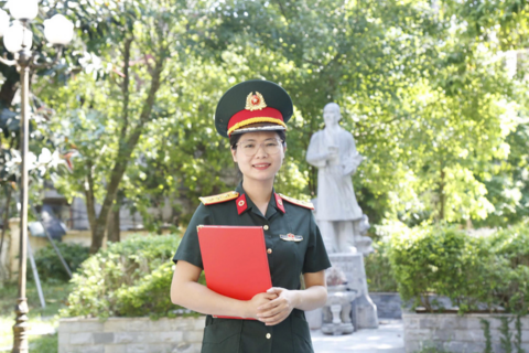 Nữ thượng úy quê lúa đứng đầu khóa bác sĩ nội trú Học viện Quân y