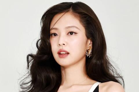 Jennie (Blackpink) có động thái cứng rắn liên quan đến video sự cố trang phục