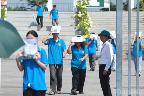 Không một thí sinh nào tại điểm thi chuyên Tuyên Quang chạm mốc 10 điểm Toán khi thi lại tốt nghiệp