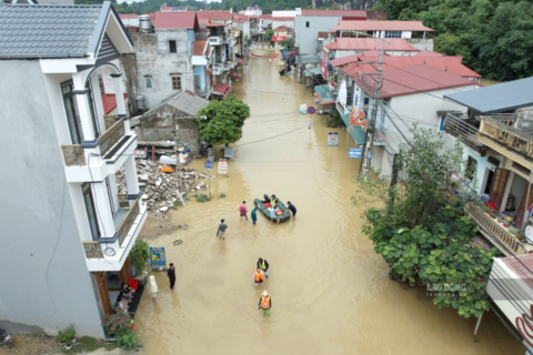 Lũ dữ "nuốt chửng" làng mạc, ruộng vườn ở Lạng Sơn