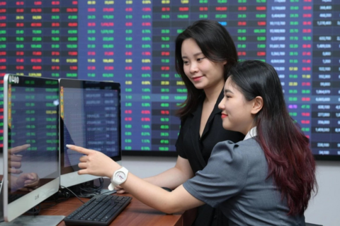 Bước vào chứng khoán, nhà đầu tư mới cần tránh điều gì để không trở thành 'người bỏ cuộc'?