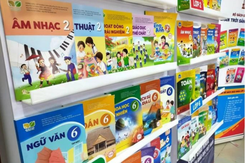 Cung ứng đủ sách giáo khoa, xử lý nghiêm hành vi bán cao hơn giá niêm yết