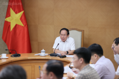 Nóng trong tuần: Bảo đảm sách giáo khoa, siết quản lý bữa ăn bán trú