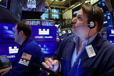 Dow Jones giảm liên ba phiên khi lợi suất tiếp tục lên đỉnh