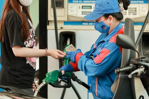 Giá xăng dầu bán lẻ hôm nay 29.9