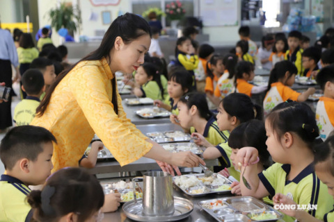 Dự kiến miễn thuế đối với doanh nghiệp cung cấp suất ăn cho trường học, bệnh viện