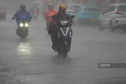 Dự báo khu vực mưa dông hôm nay, có nơi mưa to trên 80mm
