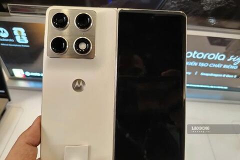 Công nghệ 24h: Thị trường màn hình smartphone gập bùng nổ trong năm 2026