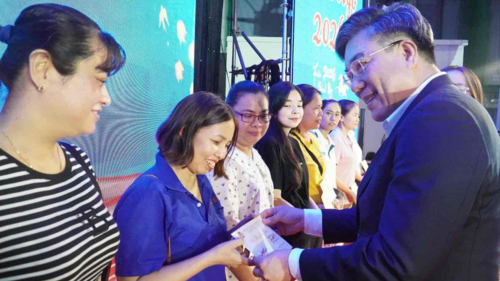 <a href="/van-hoa" title="Văn hóa" rel="dofollow">Văn hóa</a>