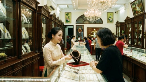 <a href="/tin-kinh-te" title="Tin kinh tế" rel="dofollow">Tin kinh tế</a>