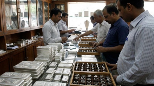 <a href="/tin-kinh-te" title="Tin kinh tế" rel="dofollow">Tin kinh tế</a>