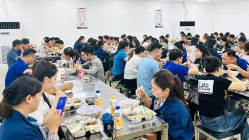 <a href="/van-hoa" title="Văn hóa" rel="dofollow">Văn hóa</a>