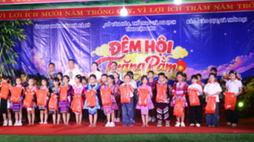 <a href="/van-hoa" title="Văn hóa" rel="dofollow">Văn hóa</a>
