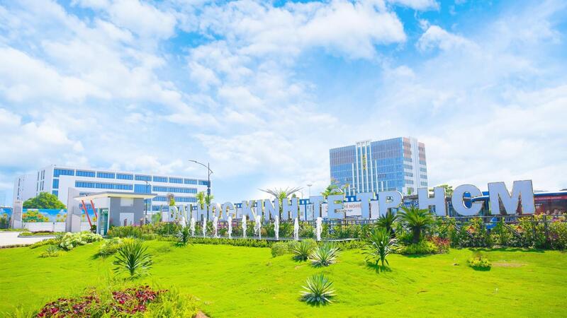 Trường Đại học kinh tế TP. Hồ Chí Minh (UEH): 45 năm - những thành quả đáng tự hào