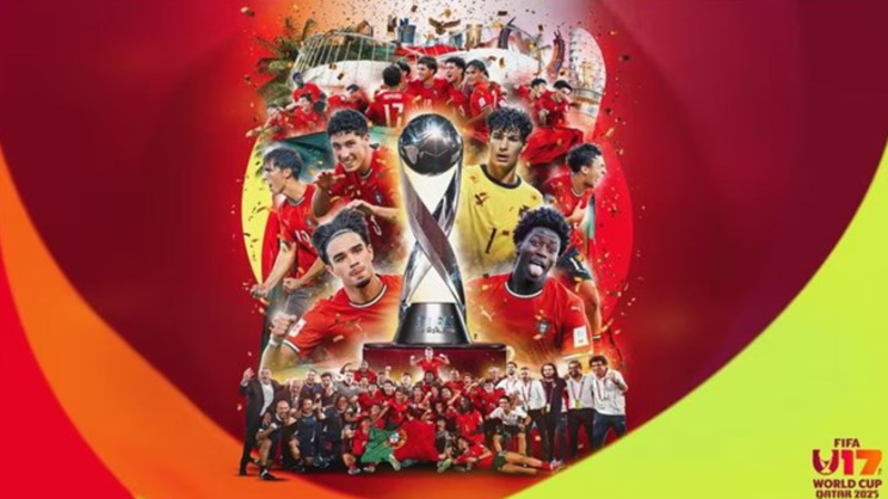 Ronaldo chúc mừng đàn em vô địch U17 World Cup