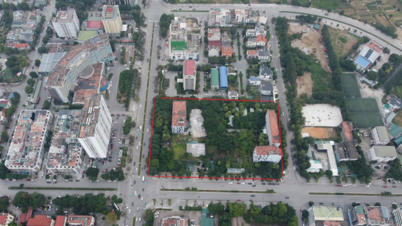 Những dự án, trụ sở bỏ hoang trên tuyến đại lộ đẹp nhất xứ Thanh