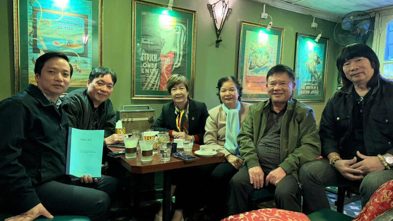 Chủ tịch UBND tỉnh Lê Hải Hòa trao đổi, làm việc với tác giả phim điện ảnh lịch sử “Ông Ké” trong chuỗi hoạt động kỷ niệm 85 năm Ngày Bác Hồ về nước