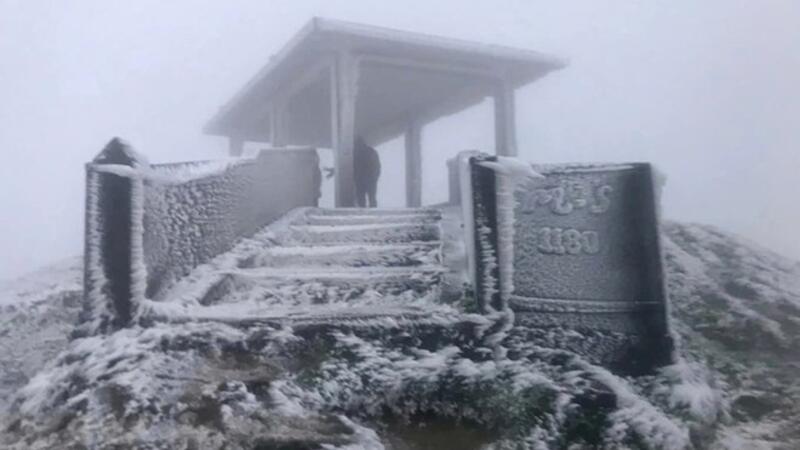 Rét hại bao trùm miền núi Bắc Bộ, Mẫu Sơn chạm ngưỡng 3 độ C