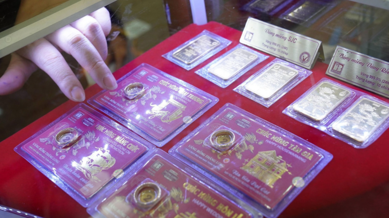 Giá vàng hôm nay 10/1/2026: Từ vàng miếng, vàng nhẫn trong nước và vàng thế giới