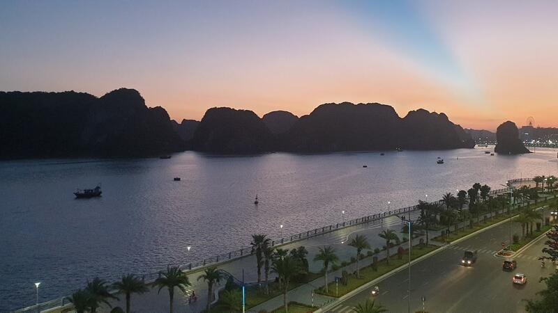 Du khách đến Quảng Ninh vẫn vì phong cảnh là chính