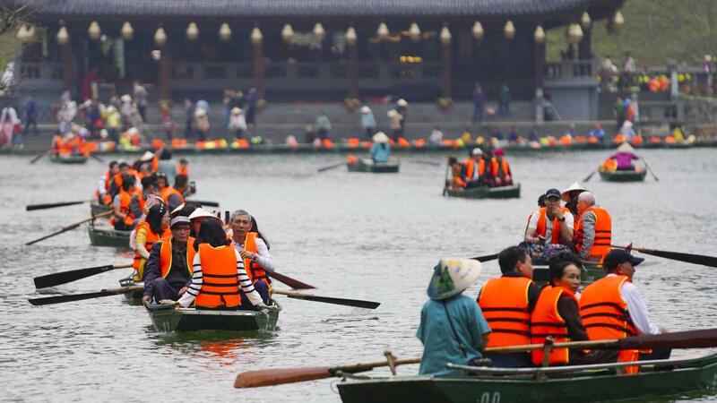 Du lịch Ninh Bình bứt tốc, áp lực mới gia tăng