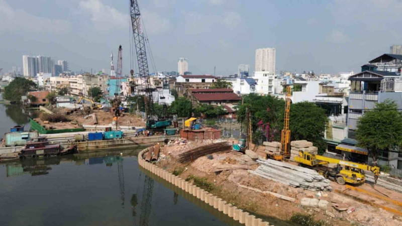 Dự án cải tạo kênh 7.300 tỉ đồng ở TPHCM bị vướng mặt bằng 129 hộ dân