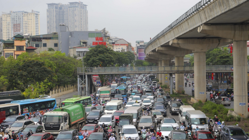 Xe bán tải và bài toán giảm ùn tắc nội đô Hà Nội, đảm bảo sinh kế người dân