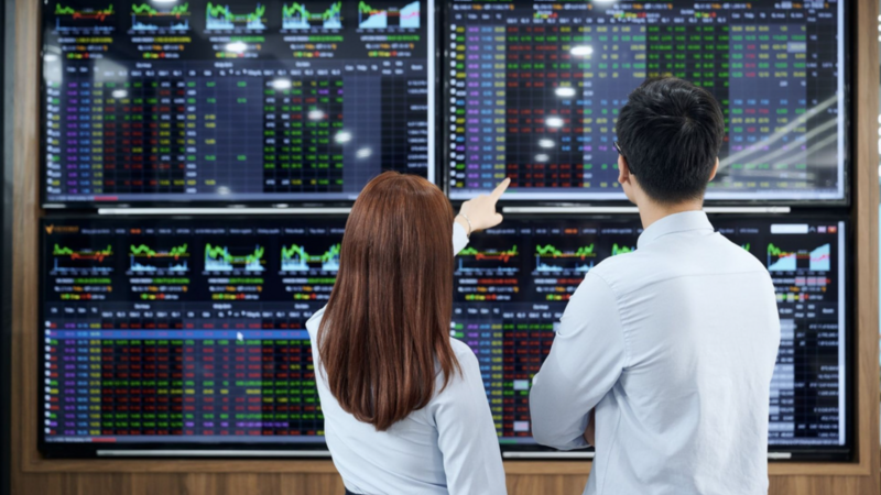 VN-Index dự báo tích luỹ và đi lên