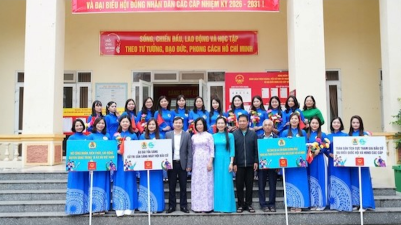 Công đoàn thực hiện phổ biến, giáo dục pháp luật trong công nhân viên chức lao động