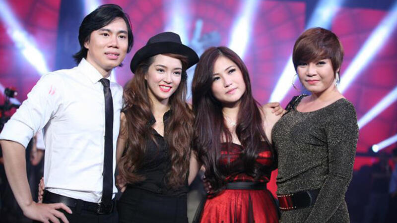 Quán quân Giọng hát Việt Hương Tràm và dàn á quân năm 2012