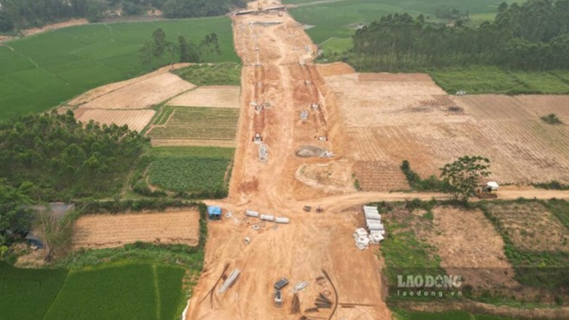 Hiện trạng đường 450 tỉ đồng kết nối khu công nghiệp ở Phú Thọ