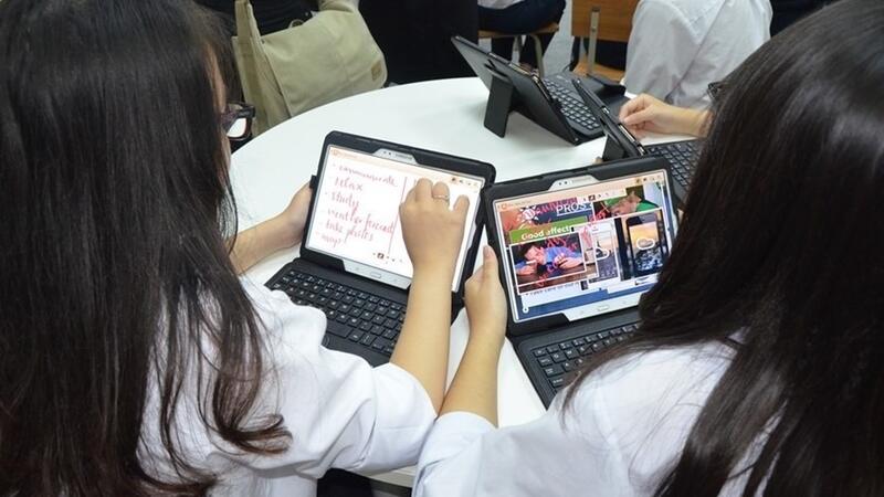 Laptop nóng lên bất thường trong mùa nắng nóng, sinh viên vật lộn giữ máy chạy deadline