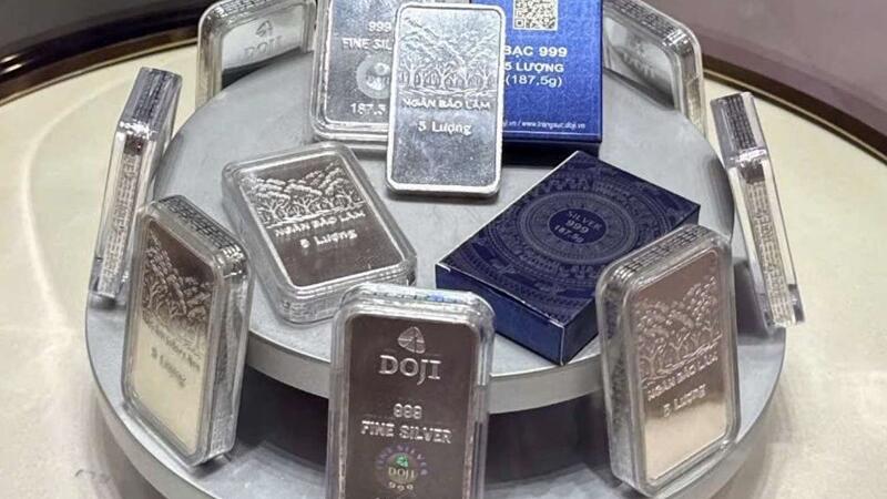 Biến động giá bạc 17.6: Lực mua gia tăng, đà tăng được củng cố