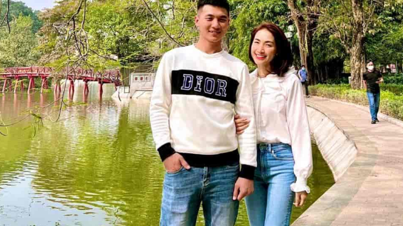 Hòa Minzy, Ninh Dương Lan Ngọc tiếc thương Thượng úy Lê Văn Thắng qua đời ở tuổi 28