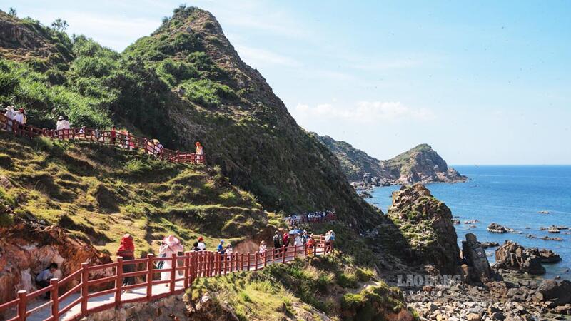 Phớt lờ chỉ đạo, Khu du lịch Eo Gió vẫn tăng giá vé gần gấp đôi