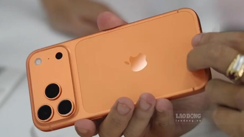 Chiếc iPhone 17 Pro Max được niêm phong tới 250 năm