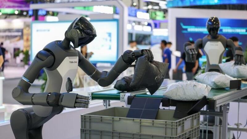 AI và robot hình người được đầu tư mạnh tại Trung Quốc