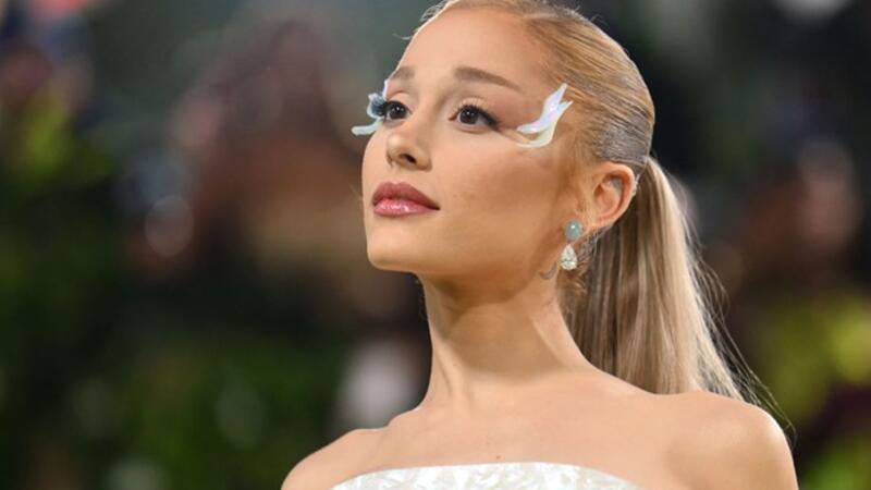 Ariana Grande kiện hacker sau loạt vụ rò rỉ nhạc chưa phát hành