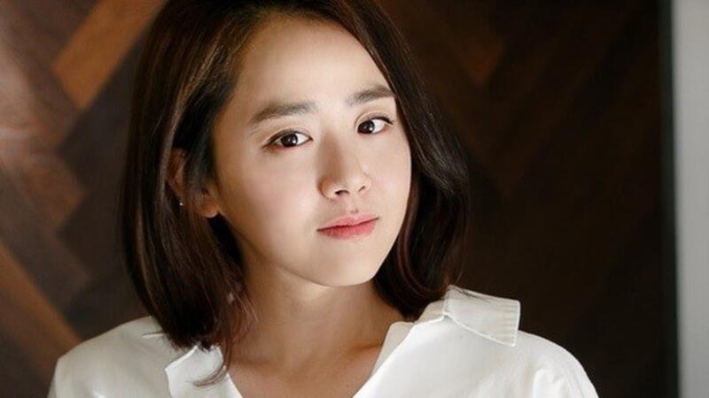 "Em gái quốc dân" Moon Geun Young bất ngờ báo tin vui