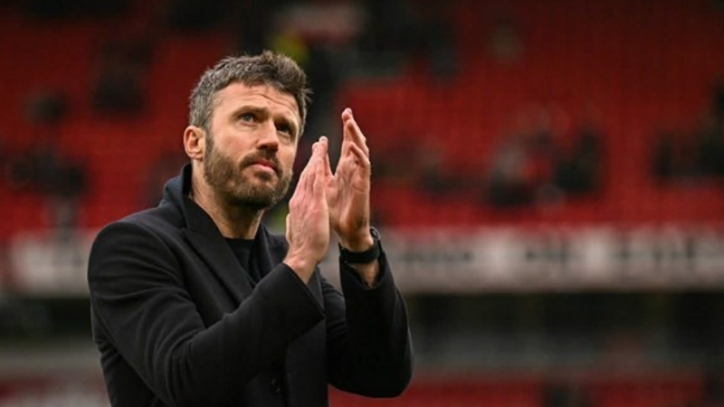 Michael Carrick mạnh tay thanh lọc đội hình Man United