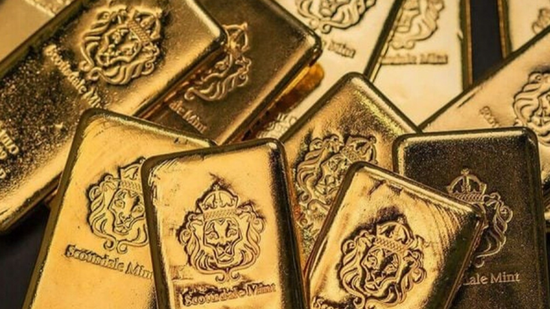 Vàng thế giới giữ quanh 4.345 USD khi dữ liệu việc làm Mỹ làm dịu kỳ vọng Fed tăng lãi suất