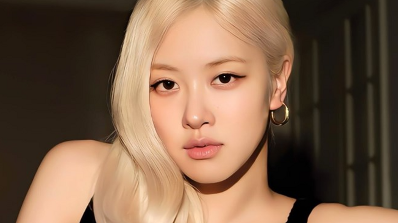 Rosé xin lỗi fan sau ồn ào sự kiện kỷ niệm 10 năm của Blackpink