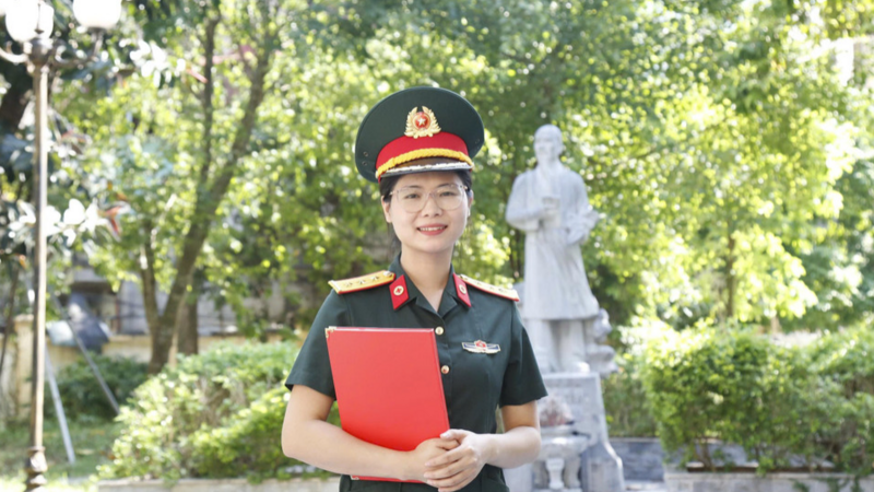 Nữ thượng úy quê lúa đứng đầu khóa bác sĩ nội trú Học viện Quân y
