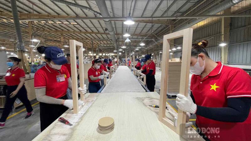 Lương tối thiểu 5,7 triệu đồng được đề xuất tại nhiều phường, xã ở TPHCM