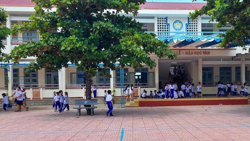 Gia Lai cấm dạy chính khóa không đầy đủ, ép học sinh học thêm