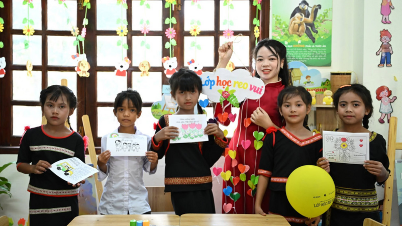 Dạy đạo đức mà chỉ dừng ở nói lời hay ý đẹp là chưa đủ, phải biết làm điều đúng